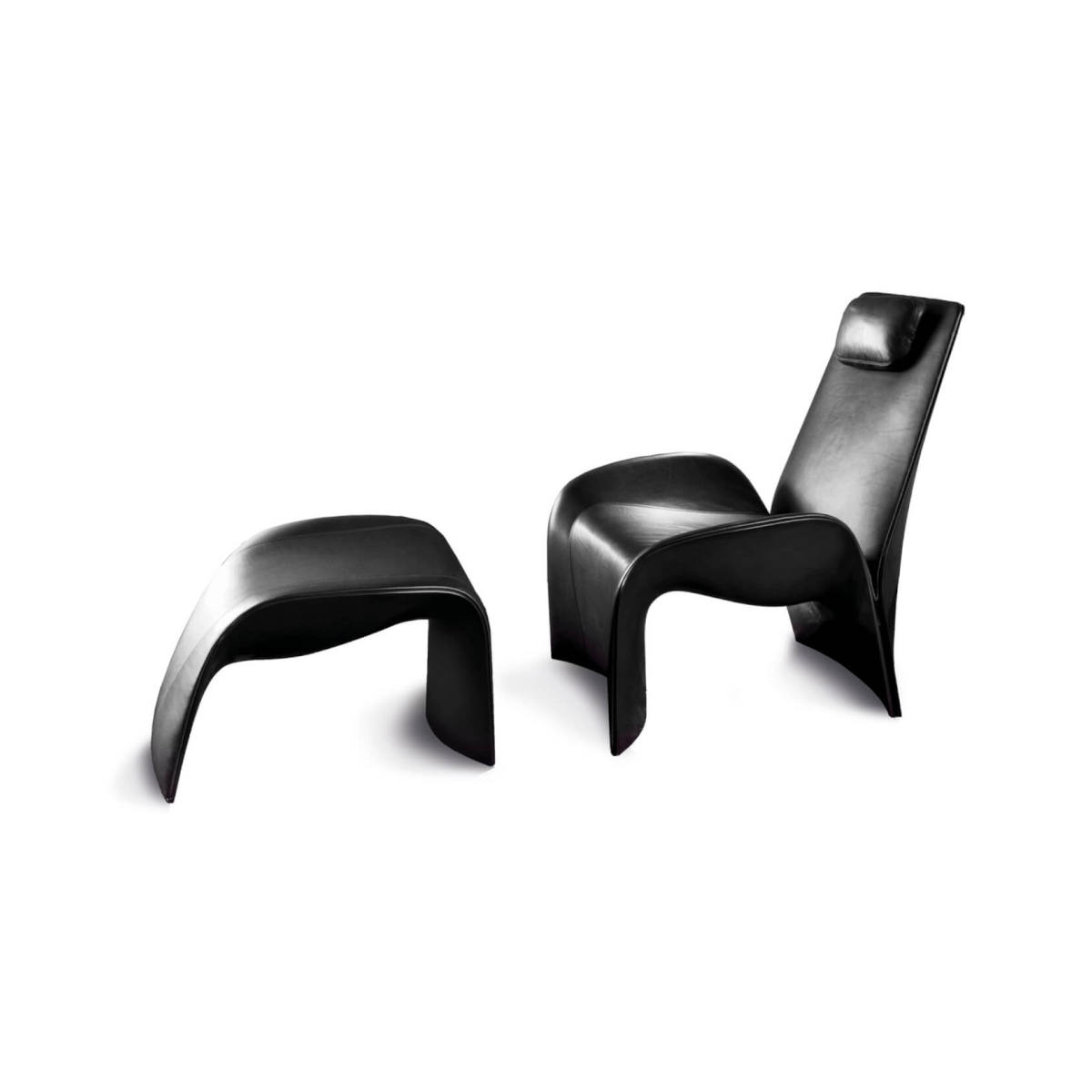 Giorgetti Eva Armchair STILL LIFE S Black 01
