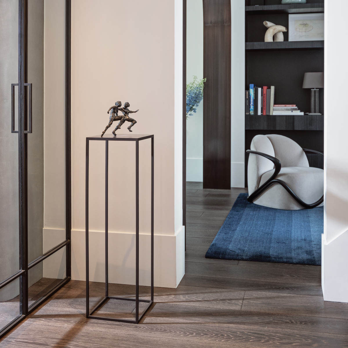 Giorgetti Hug Armchair LIFESTYLE S 2 02