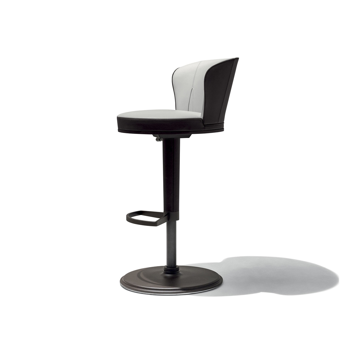 Giorgetti Ode Bar Stool STILL LIFE S 2 02
