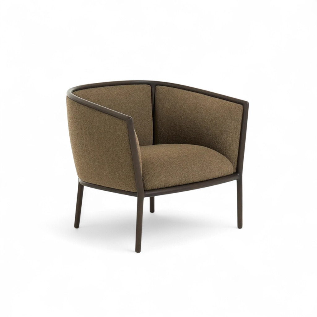 Molteni C Margou Armchair STILL LIFE S 1 01