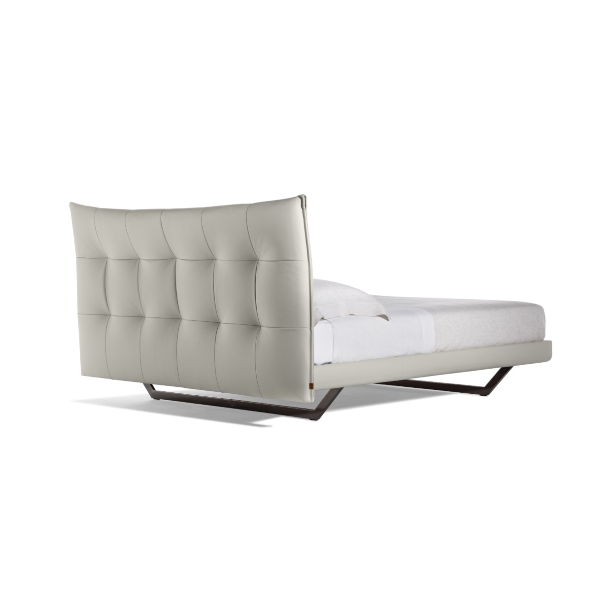 Poltrona Frau Aurora Tre Bed Leather STILL LIFE S 1 03