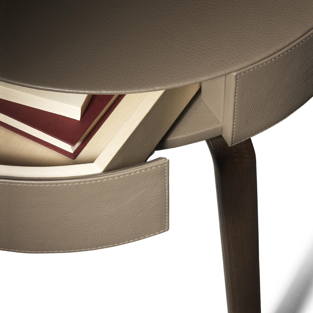 Poltrona Frau Fiorile with drawer bedside cabinet STILL LIFE S 1 02