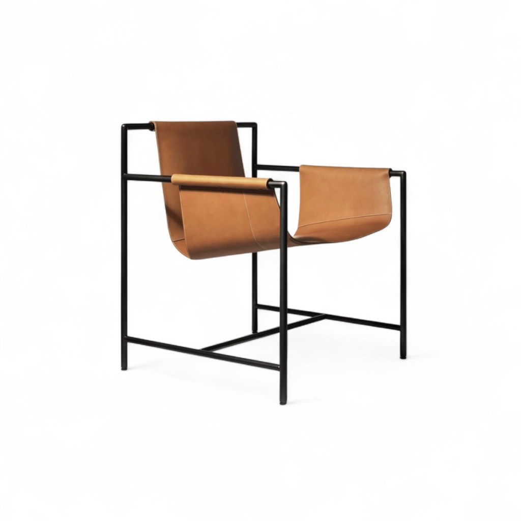 Poltrona Frau Mings Heart Armchair STILL LIFE S 2 01