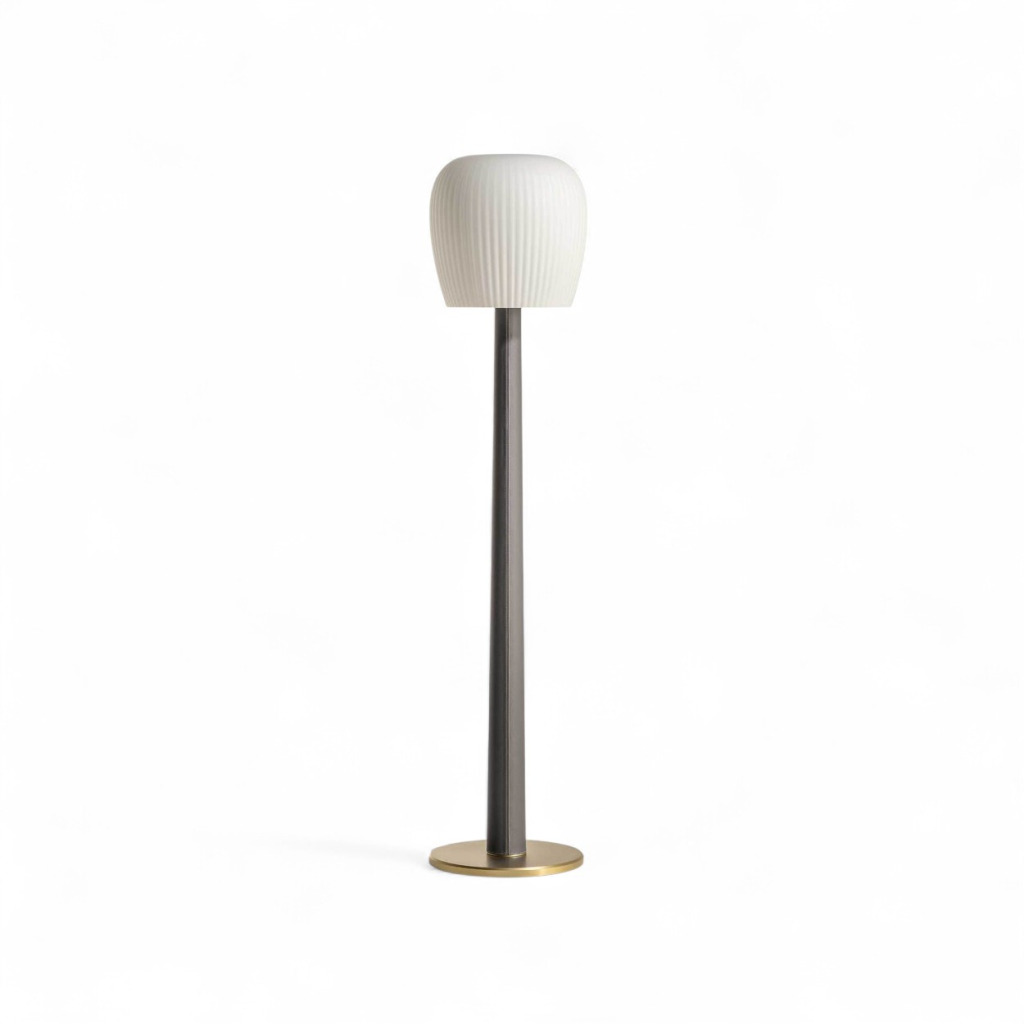 Poltrona Frau Nymph Floor Lamp STILL LIFE S 01