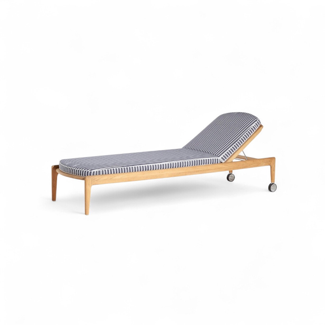Poltrona Frau The Secret Garden Sunlounger STILL LIFE S 1 01